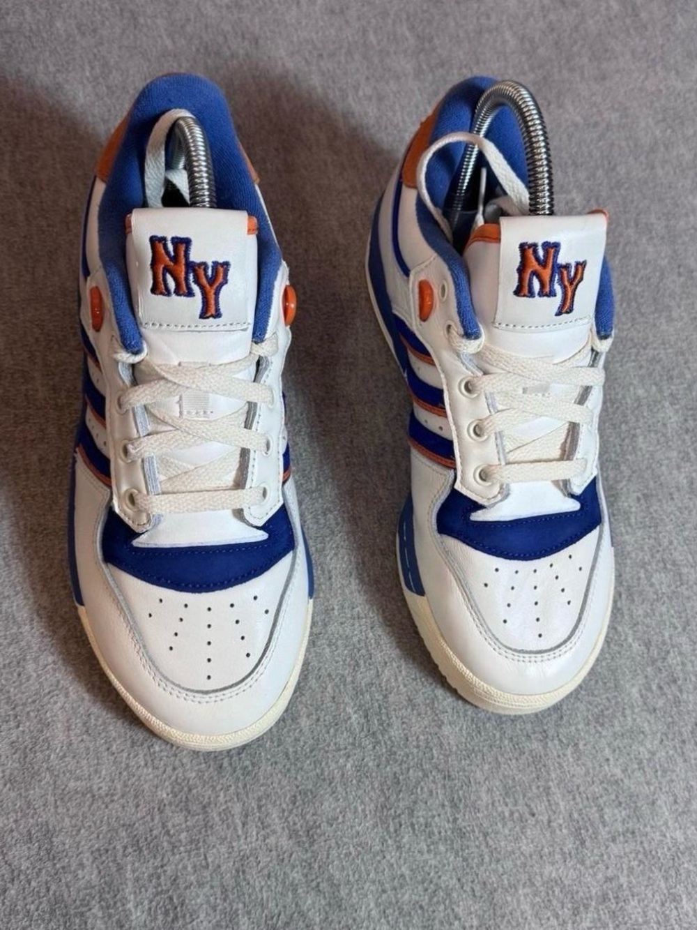 adidas Rivalry Low 86 New York Knicks